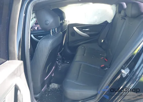 2018 BMW 320I xDrive z USA, uszkodzony, nr VIN WBA8A3C5XJA494384